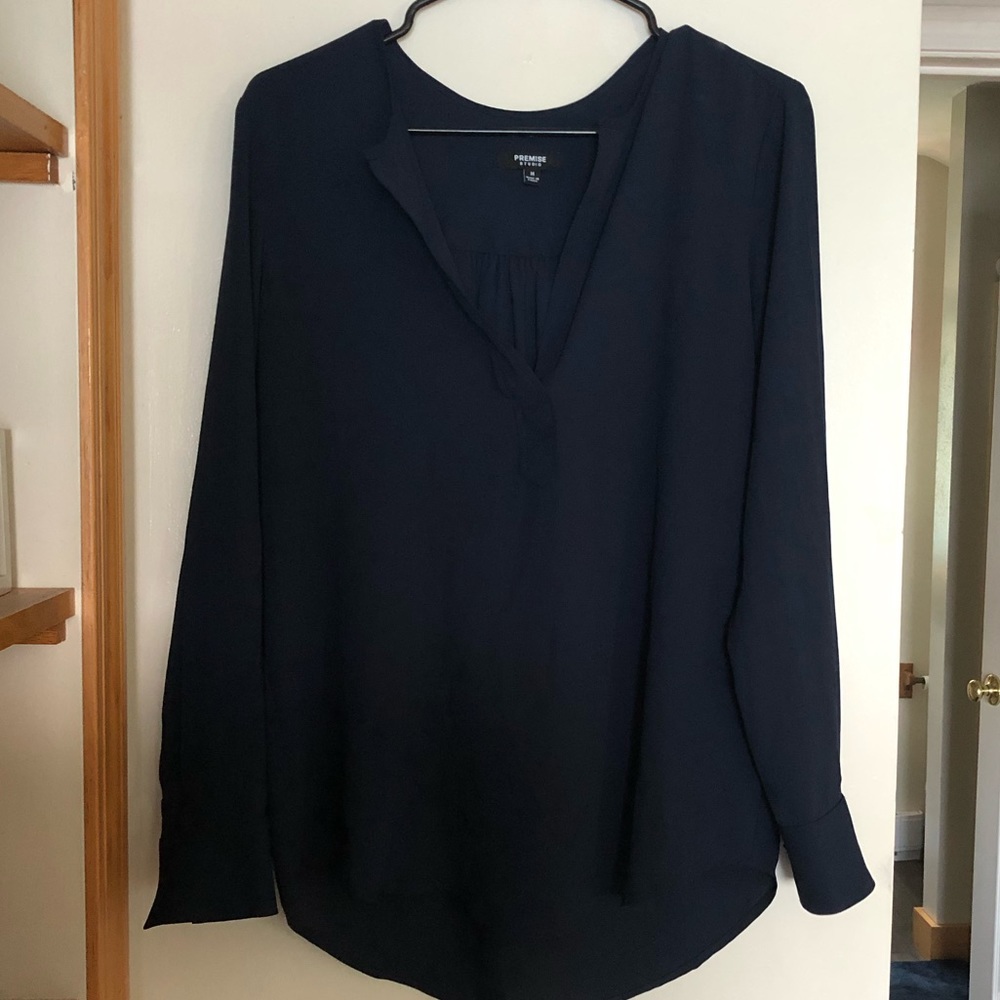 Medium sized premise studio navy blouse